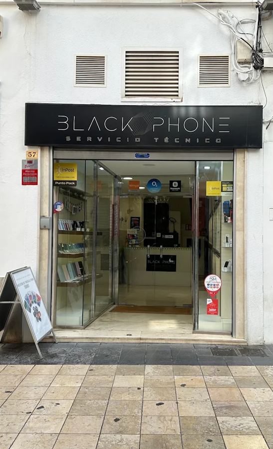 Fachada de la tienda BLACKPHONE en la Calle Mayor de Gandia